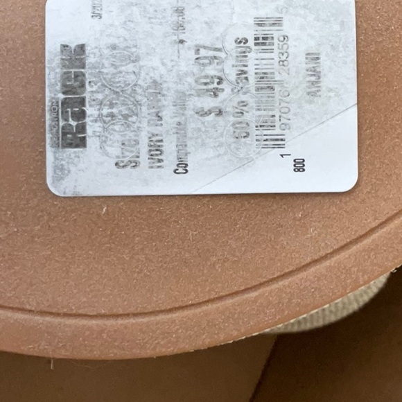 NEW IN BOX DOLCE VITA SIZE 8 SANDAL. STYLE IS ANJANI. COLOR IS IVORY RAFFIA. - Picture 6 of 6